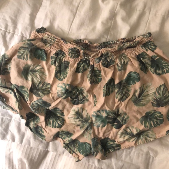 Flowy shorts - Picture 2 of 2